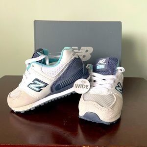 NEW BALANCE 574 Wide Infant Sneaker Shoes sz 5